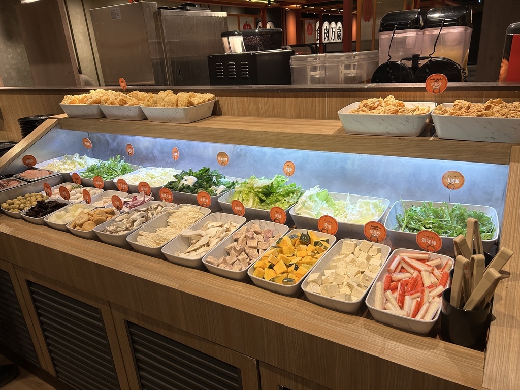 【新北板橋】聚 日式鍋物-板橋江子翠店，王品旗下半自助火鍋，