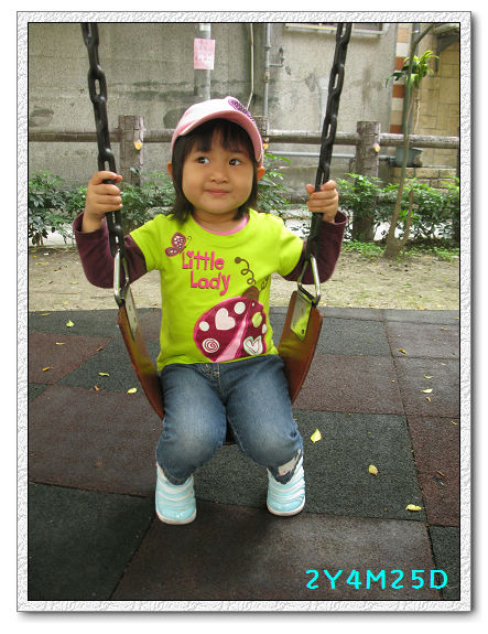 2Y04M25D-公園盪鞦韆01.jpg 2Y04M25D-公園盪鞦韆01.jpg