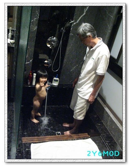 2Y06M00D-09.jpg 2Y06M00D-09.jpg