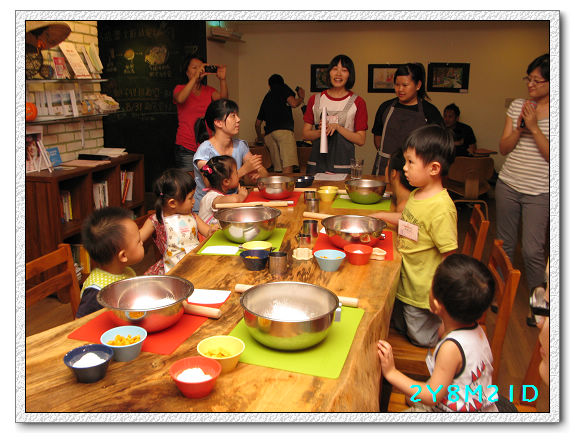 2Y08M21D-做司康20.jpg 2Y08M21D-做司康20.jpg