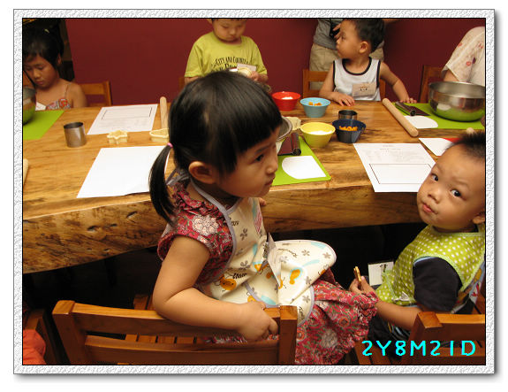 2Y08M21D-做司康23.jpg 2Y08M21D-做司康23.jpg