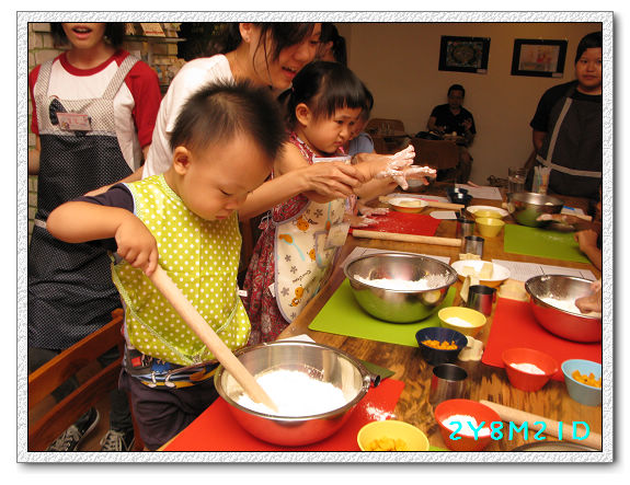 2Y08M21D-做司康27.jpg 2Y08M21D-做司康27.jpg