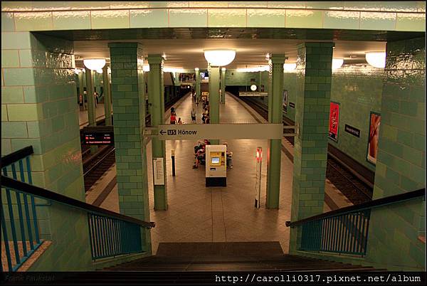 u-bahn-berlin-Alexanderplatz