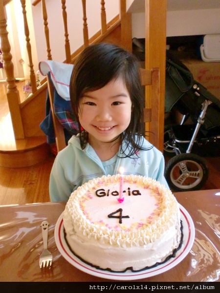 2011_11 Gloria 4th Birthday!