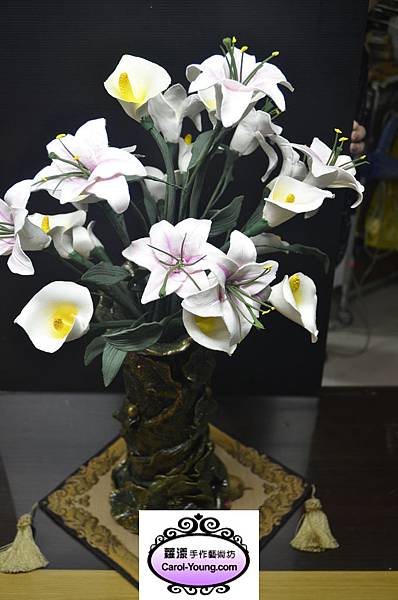 VIP學生劉碧蓮-201210-花藝製作香水百合(含花瓶)