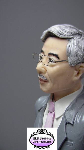 蘿漾客製寫實公仔-杜書伍 先生 (聯強國際集團總裁兼執行長)