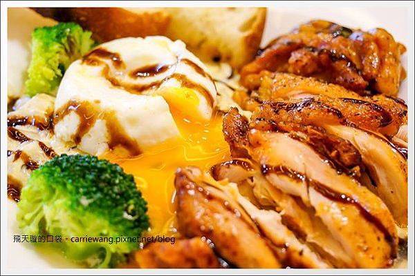 Love One Cafe (24).jpg