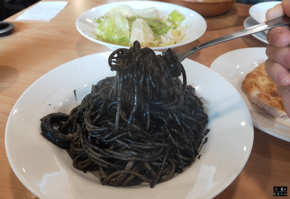 【桃園美食】薩莉亞桃園ATT店,義式餐廳,聚餐聊天餐廳選擇,