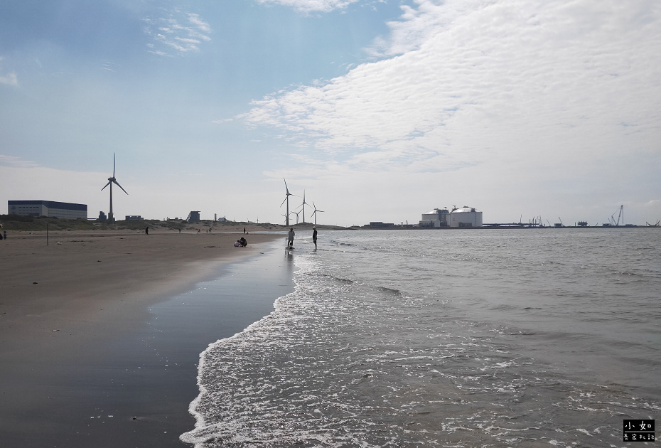 【觀音景點】觀音濱海遊憩區,風車景觀,海邊踩水去處,有淋浴間