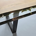 alcarol-moss-dining-table-15-713x535.jpg