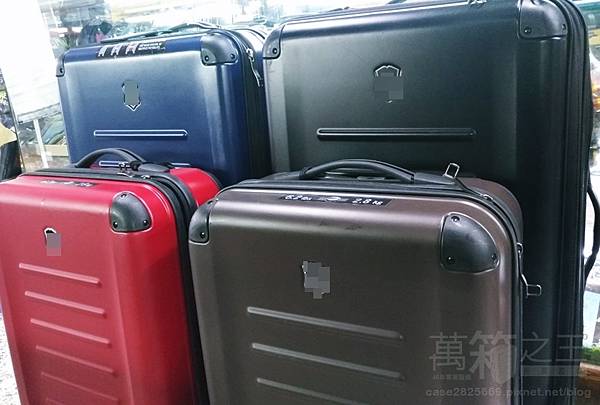 VICTORINOX 瑞士維氏_05.jpg