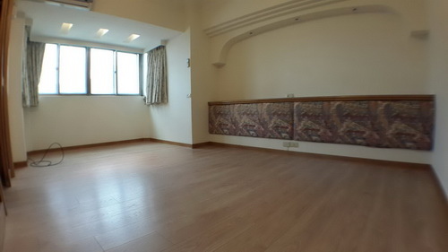 240058.jpg 240058.jpg