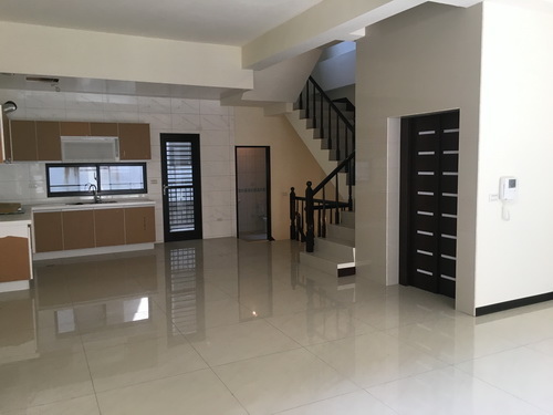 IMG_6085.JPG IMG_6085.JPG