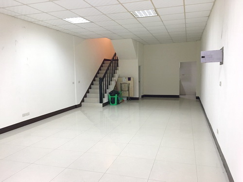 64.26中壢夜市-透天(1980萬)劉惠玉.JPG 64.26中壢夜市-透天(1980萬)劉惠玉.JPG