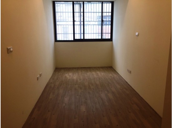 150173108000168500_550x410.jpg 150173108000168500_550x410.jpg