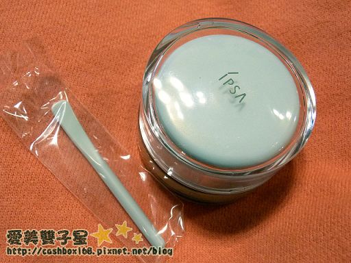 IPSA粉霜01.jpg IPSA粉霜01.jpg