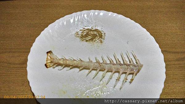 P_20170804_230734_HDR.jpg P_20170804_230734_HDR.jpg