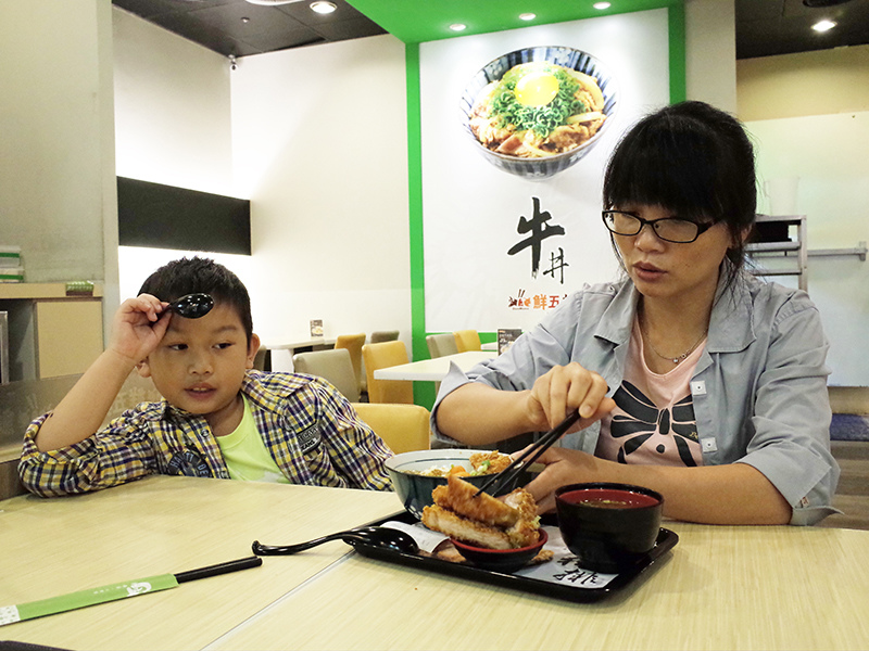 2015-09-27阿公七十一歲生日007.jpg 2015-09-27阿公七十一歲生日007.jpg