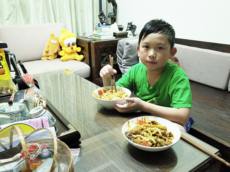 2016-06-30咖哩麵006.jpg 2016-06-30咖哩麵006.jpg