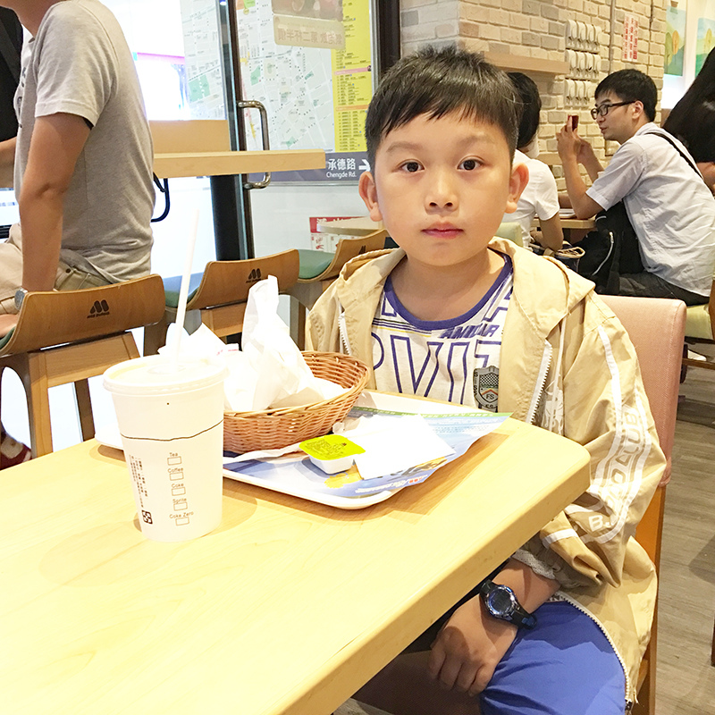 2016-07-09出去玩01.jpg 2016-07-09出去玩01.jpg