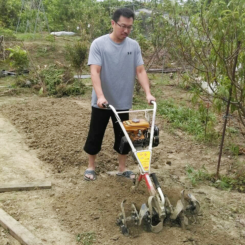 2016-10-30翻土020.jpg 2016-10-30翻土020.jpg