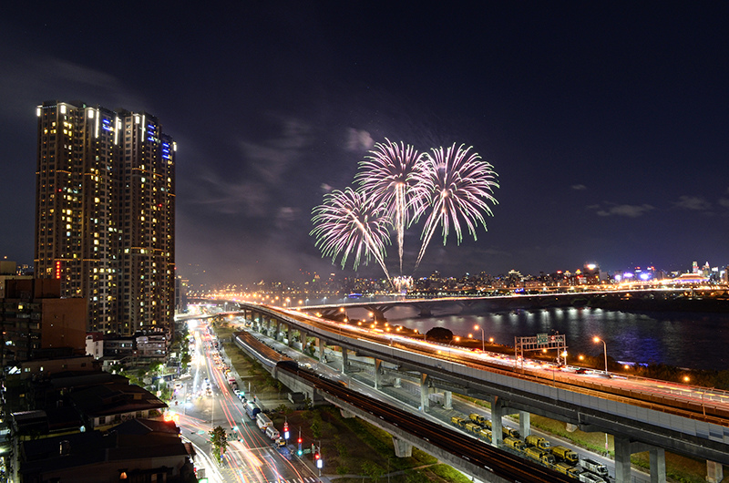 2017-08-26大稻城煙火005.jpg