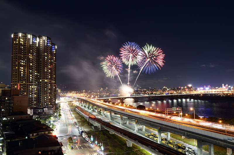 2017-08-26大稻城煙火001.jpg