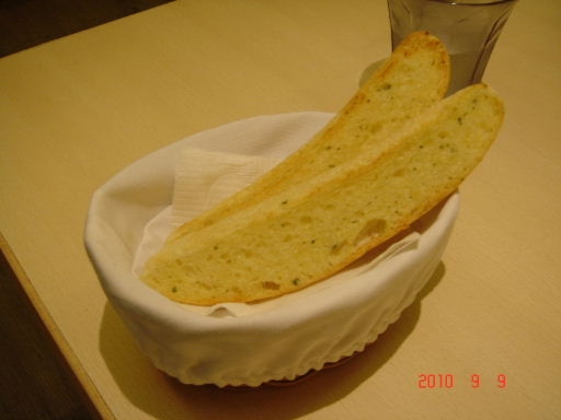 HD99-麵包.JPG