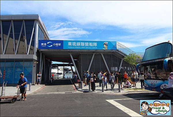 ▌小琉球自由行懶人包 ▌屏東小琉球一日遊❤划海上獨木舟.玩浮潛.看海龜,超充實!好吃美食必玩景點攻略懶人包一次搞定! 小琉球旅遊,海上獨木舟,浮潛看海龜,杉福灣,厚石群礁,花瓶石,美人洞,屏東,小琉球,小琉球行程,獨木舟,泛舟,懶人