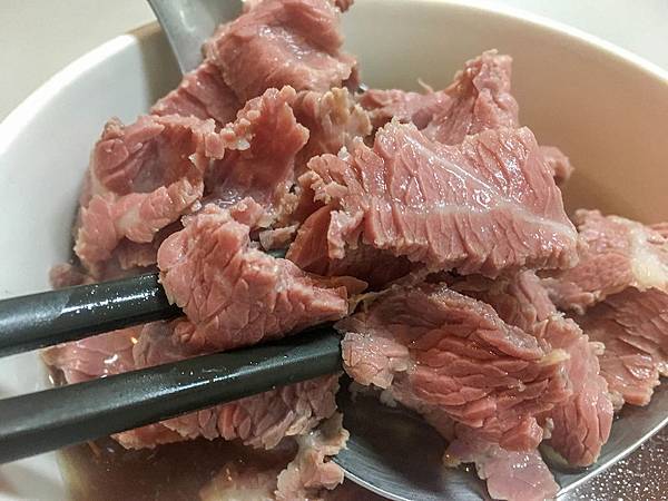 2018台南美食早餐小吃-康樂街牛肉湯 2018台南美食早餐小吃-康樂街牛肉湯