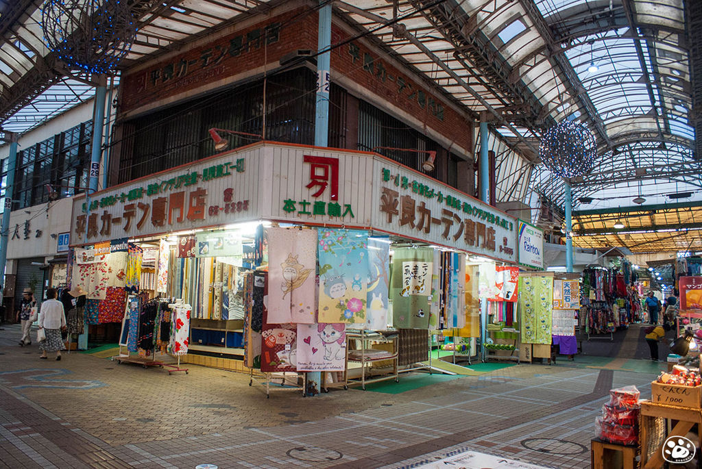 日本沖繩購物景點－國際通－平和通商店街 (11).jpg