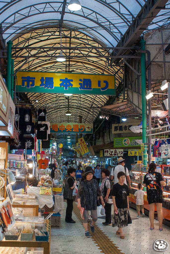 日本沖繩購物景點－國際通－平和通商店街 (17).jpg