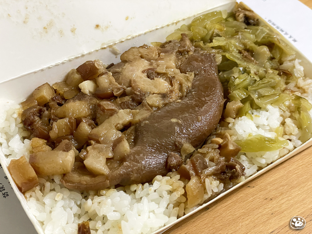 貓與蟲高雄青年路柏泓肉燥營業時間午餐晚餐外帶內用價錢米其林腿庫泛停車電話 (6).jpg