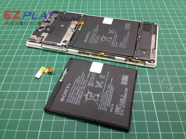 SONY C3換電池自行拆機,結果 SONY C3換電池自行拆機,結果