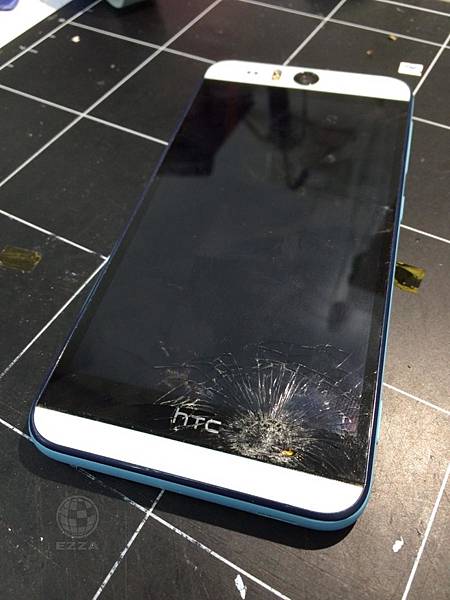 HTC EYE面板重擊不顯