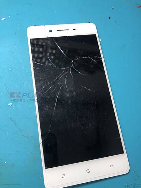 OPPO F1面板破裂 OPPO F1面板破裂