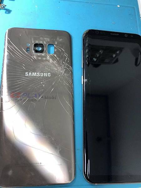 機主的三星S8+慘摔