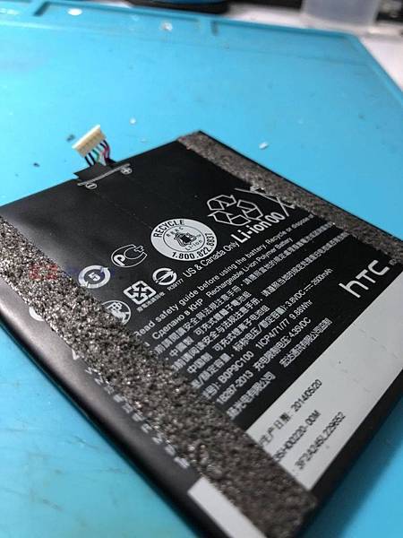 HTC大螢幕手機816 HTC大螢幕手機816