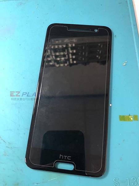 HTC A9液晶完全損壞 HTC A9液晶完全損壞