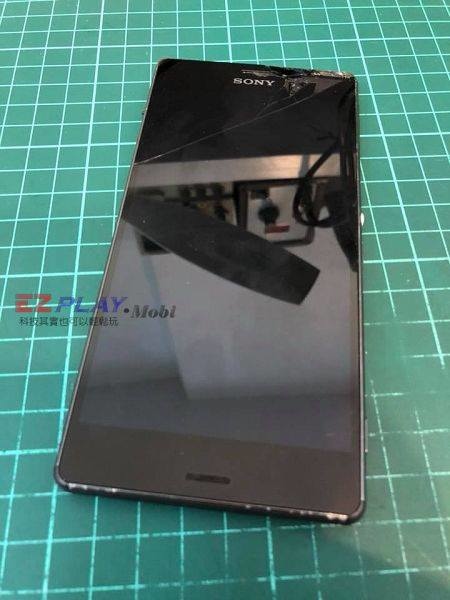 Sony Z3面板破裂