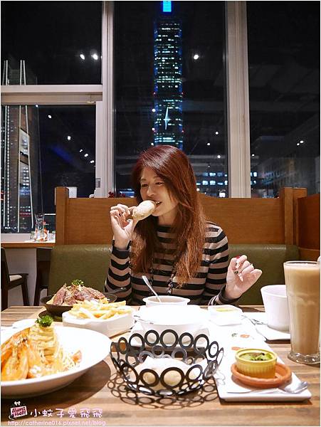用餐不需花大錢,101盡收眼底【洋城義大利餐廳誠品信義店】景觀好氣氛佳,CP值超高|101觀景|台北秘境|網美餐廳