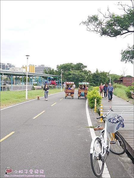 八里左岸自行車道,十三行博物館,淡水河岸景緻,凱莉姐,八里文化公園,關渡橋,漁人碼頭,新北景點
