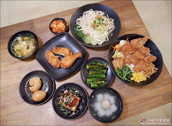 士林美食「梁社漢排骨士林店」現代化精緻快餐、用餐環境舒適