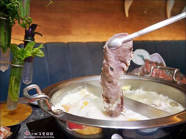 八海食潮,中和環球,哈根達斯,安格斯牛背肩,紐西蘭小沙朗,海味昆布湯,學生證優惠,新北,中和,八海食潮當代鍋物,火鍋吃到飽,吃到飽,新北吃到飽,中和環球購物中心