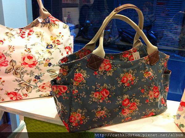 Bunch Flowers Day Bag
