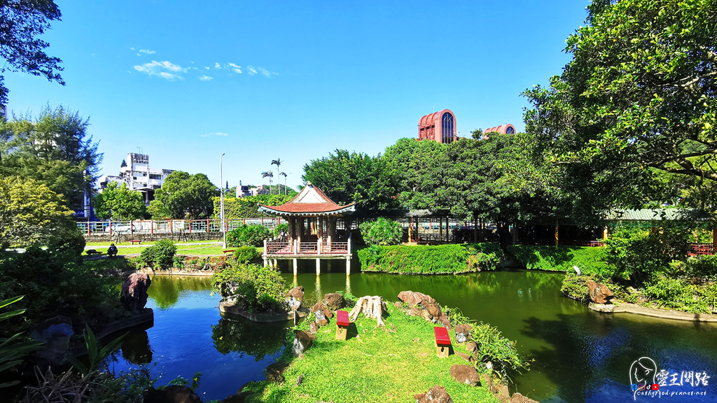 台北中國風建築｜雙溪公園｜大池塘、中式涼亭、雙溪公園步道｜雙溪公園交通_靈王問路 (13).PNG