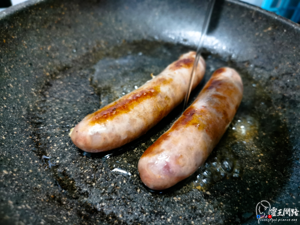 香腸怎麼煎？年節送禮｜宅配推薦｜香腸世家｜香腸禮盒｜宅配食材推薦盒｜創新口味香腸 (5).png