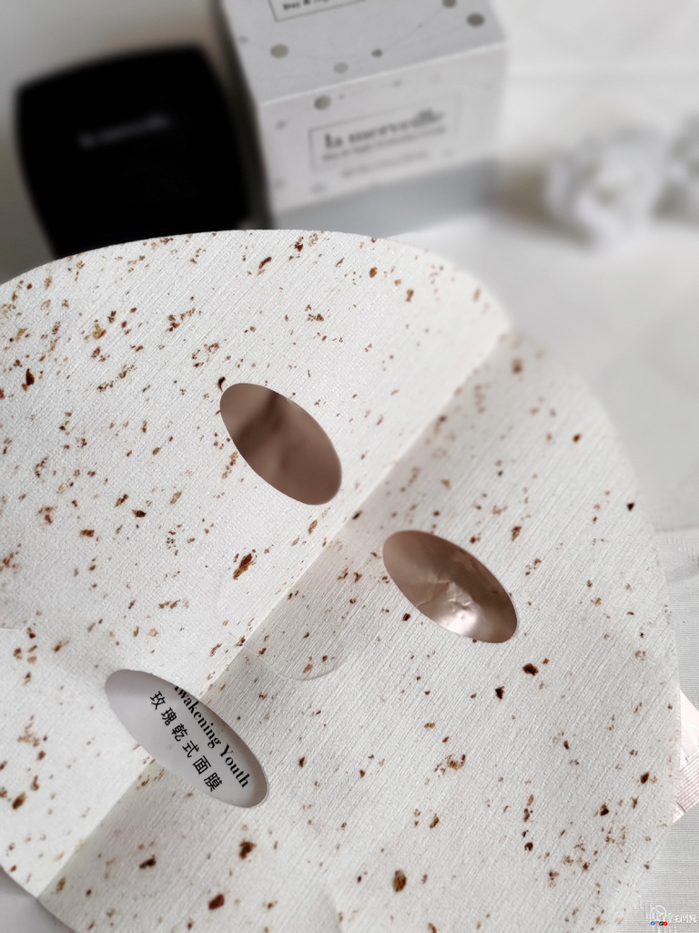 熟龄保养品推荐｜微龄精华液评价｜微龄保养品｜明星产品微龄精华液｜纳米级小分子精华｜专业油水包覆穿透技术｜补水神器 (5).jpg