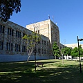 UQ 1