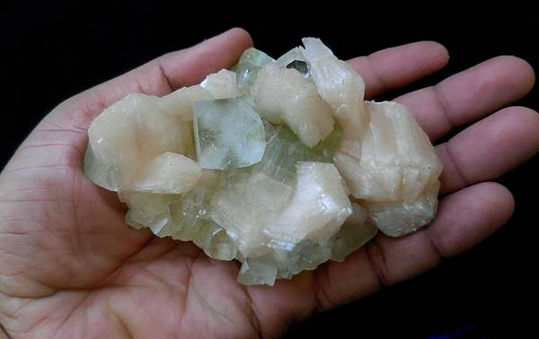 SUPERB LIGHT GREEN APOPHYLLITE WITH STILBITE # Ae 26.jpg